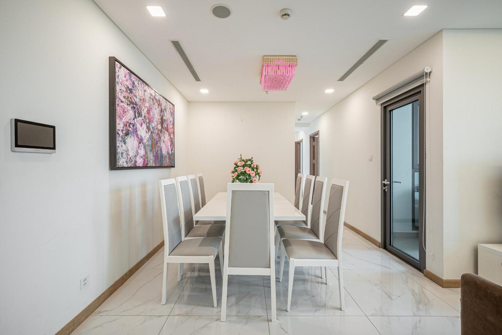 Landmark 81 Urban Apartment